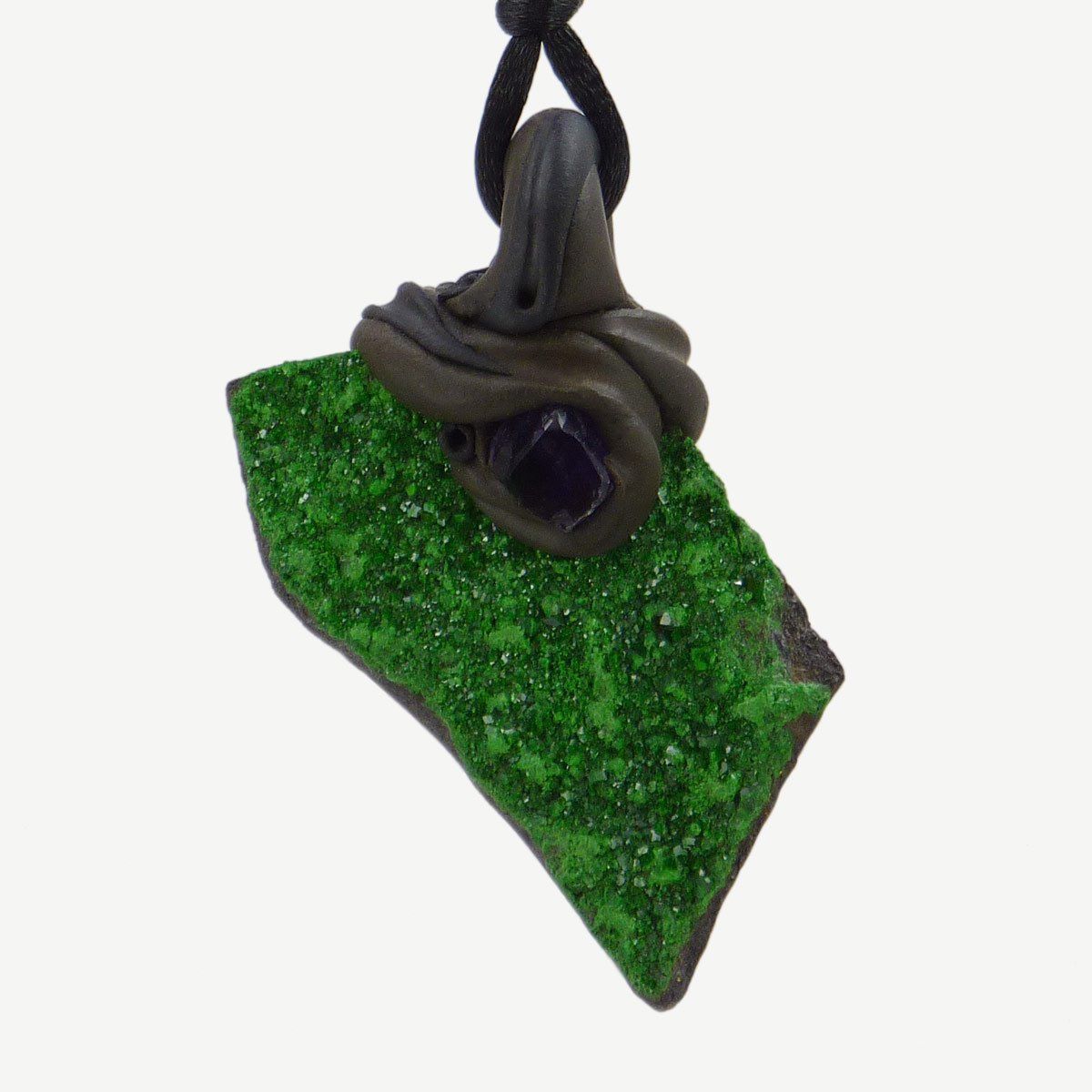Pietre preziose: Uwarowit Steinanhänger mit eingefasstem Amethyst – Nuovo e nell'imballaggio originale da Meilen venduto da Kaleidoskopia
