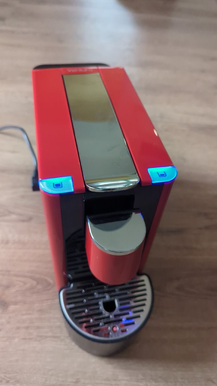 Macchine per caffè & Macchine per espresso: Ventura Kapselkaffeemaschine - Rot – Usato da Lyss venduto da 3250er