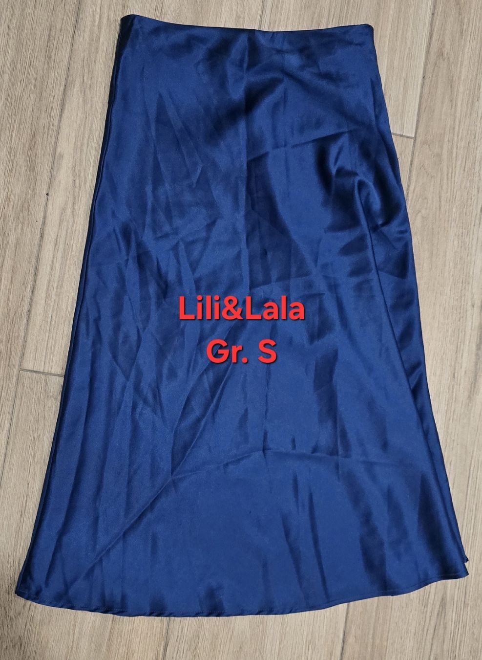 Lotti di vestiti: Second Hand Lili & Lala Kleider Gr. S und M – Usato da Seuzach venduto da K_N 1