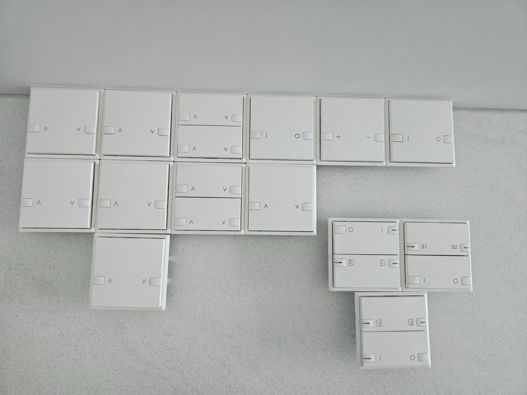 Zeptrion Interruttori: Zeptrion Taster Sets / Diverse, Top Zustand, – Usato da Oftringen venduto da Mrg3