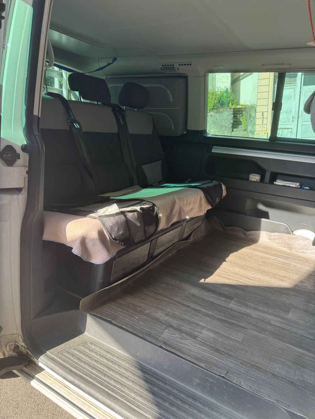 VW Veicoli da campeggio: VW T5 California Beach, TDI BMT – Usato da Veytaux venduto da ser_5mct 2