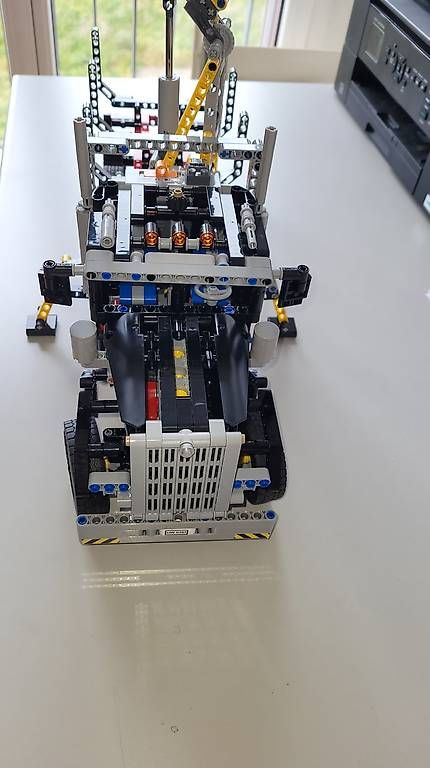 Lego Baukästen: Lego Holztransporter 9397 – Gebraucht aus Olten von Einwegparadies 4
