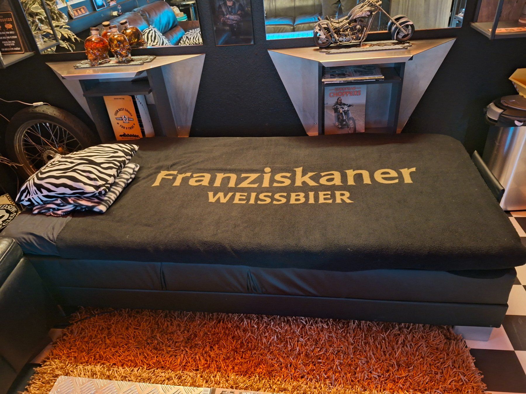 Lits: Box Spring Bett Elektrisch verstellbar – D'occasion à Volketswil par LuckyandCandy 2