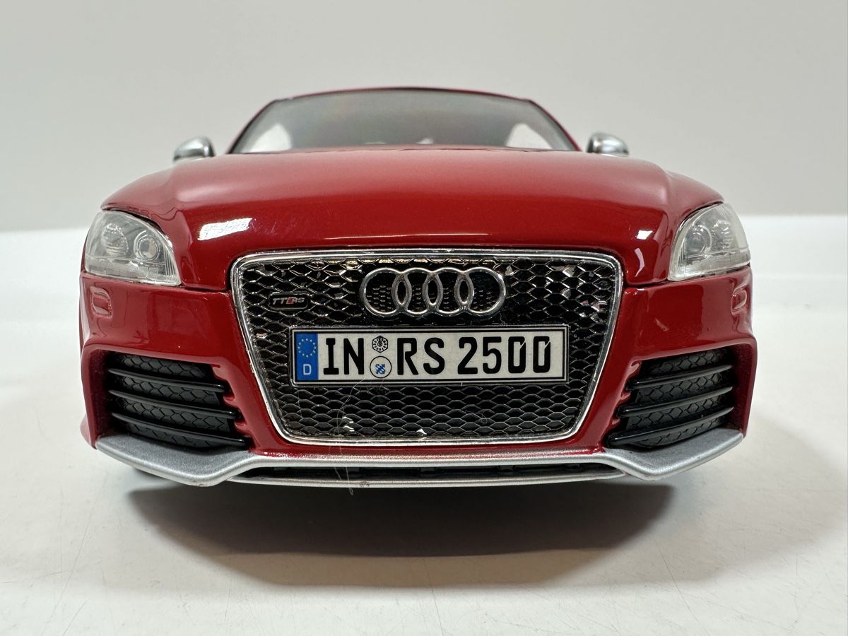 Bburago Modellini d'auto: Audi TT RS 1:18, rot, BBURAGO – Usato da Zofingen venduto da rf9_x2xt 9