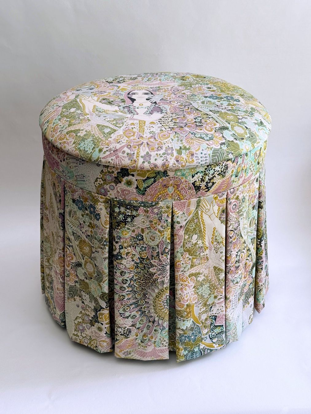 Tabourets: Hocker/Pouf*gepolsterte***** – D'occasion à Dübendorf par Orchid18