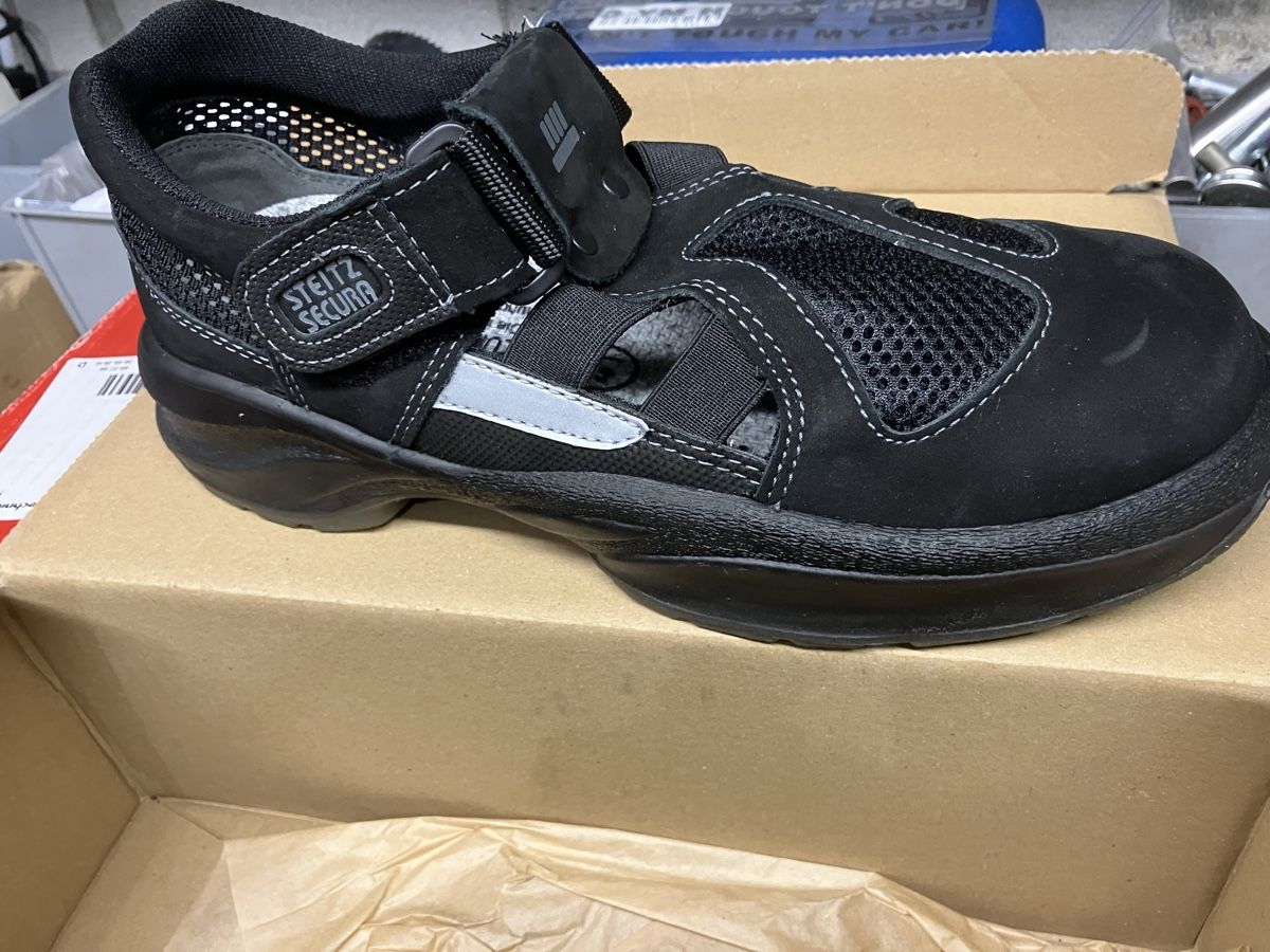 Scarpe da uomo: Sicherheitsschuh SUVA Grösse 41 – Nuovo e nell'imballaggio originale da Thun venduto da Racing0 1
