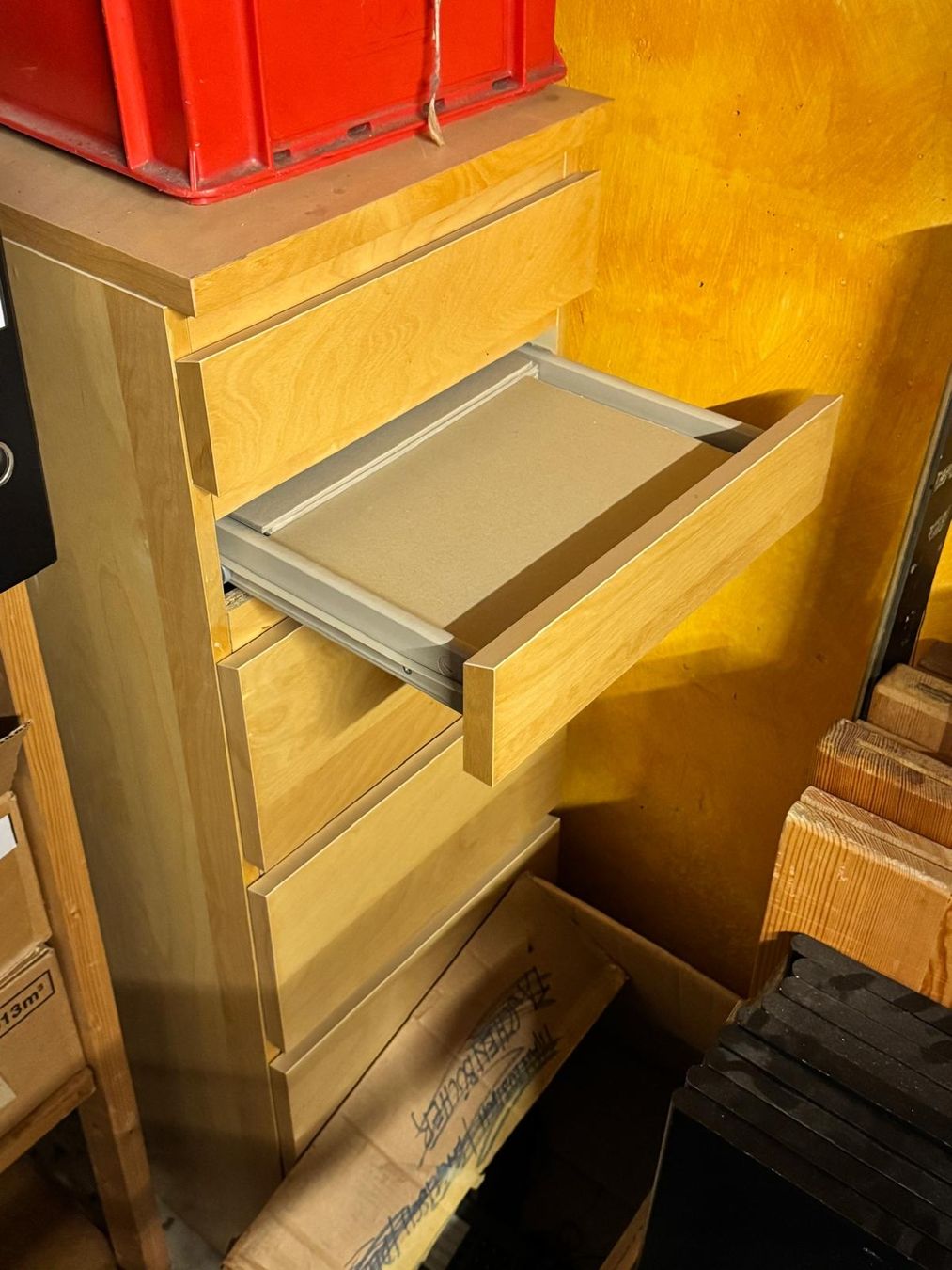 Ikea Armadi: Schubladenschrank  – Usato da zumikon venduto da ien_s5p9 1