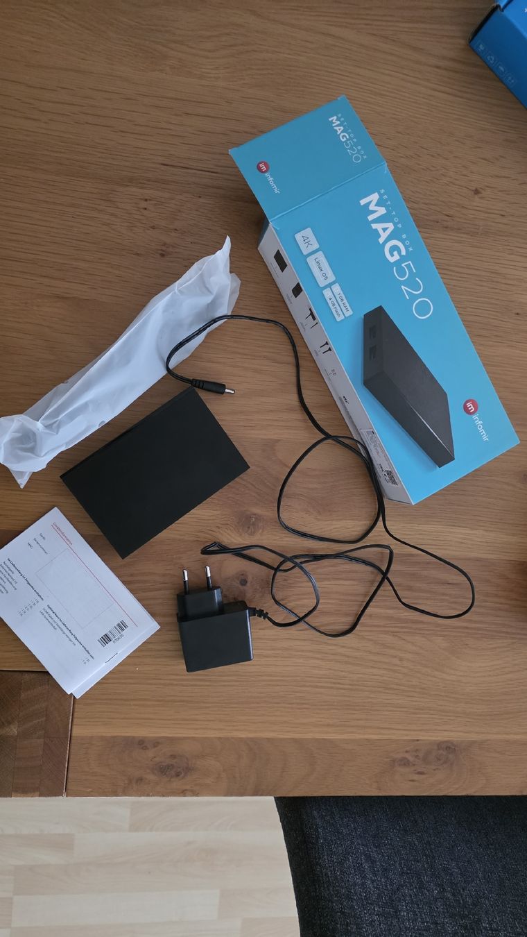 MAG 520 4K UHD IPTV Box - Neuwertig und Originalverpackt! (Gebraucht ...