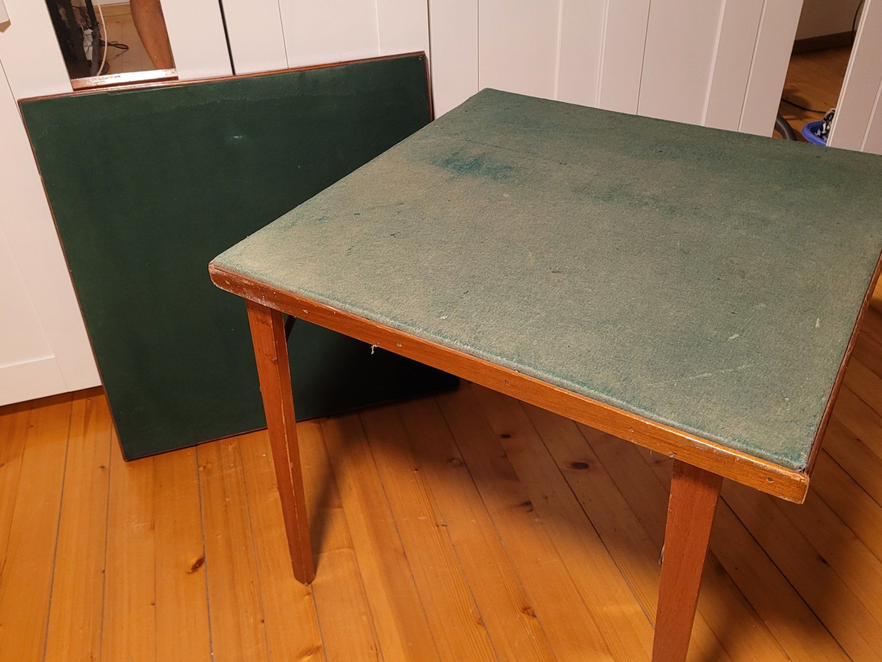 Tables: 2 table de bridge pliables vintage – D'occasion à Avenches par gru_5flk
