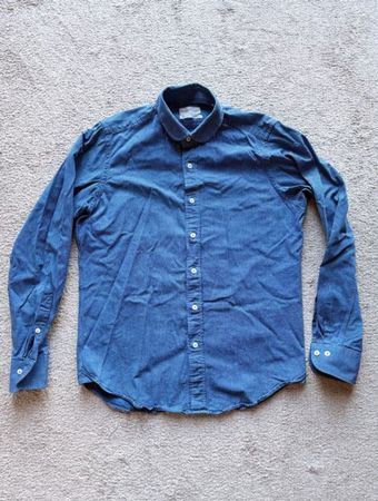 Braves & Co. Herrenhemd, Blau gestreift.