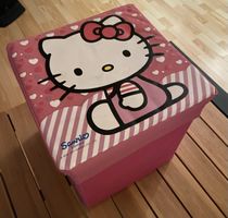 Hello Kitty Hocker mit Stauraum, Rosa, Top Zustand!
