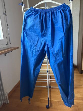 Blaue Regenhose Gr M für die Übergangszeit - Wasserdicht