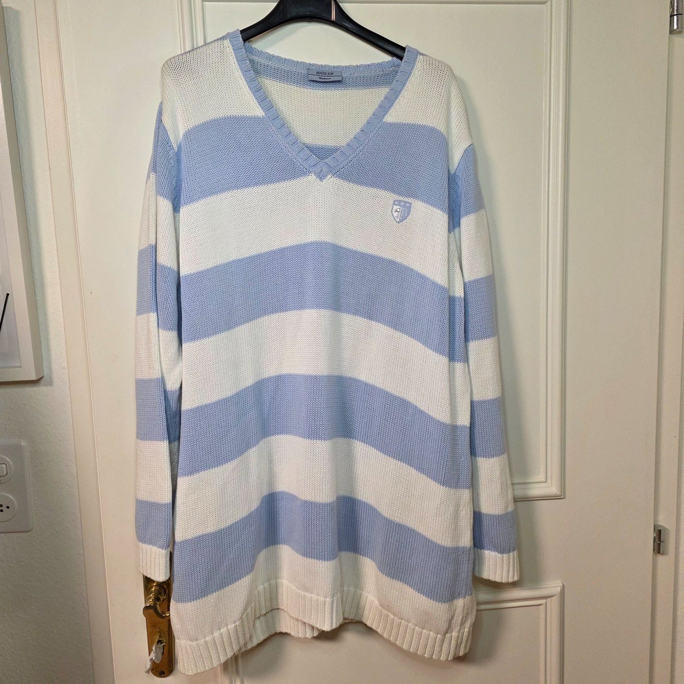 Basler Maglioni & Felpe: Blau-weisser BASLER -Pullover, gestreift Grösse 46/48 – Usato da Wald ZH venduto da CapLux 9
