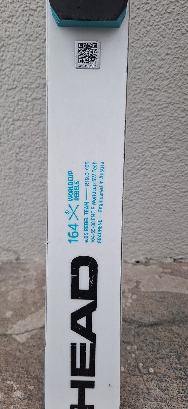 Head Skis: Head Worldcup Rebels Ski 164 cm mit Bindung gebraucht – Gebraucht aus Richterswil von C011 1