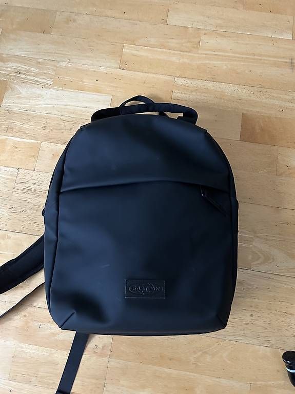 Zaini: Eastpak backpack  – Usato da Basel venduto da Andrewg88