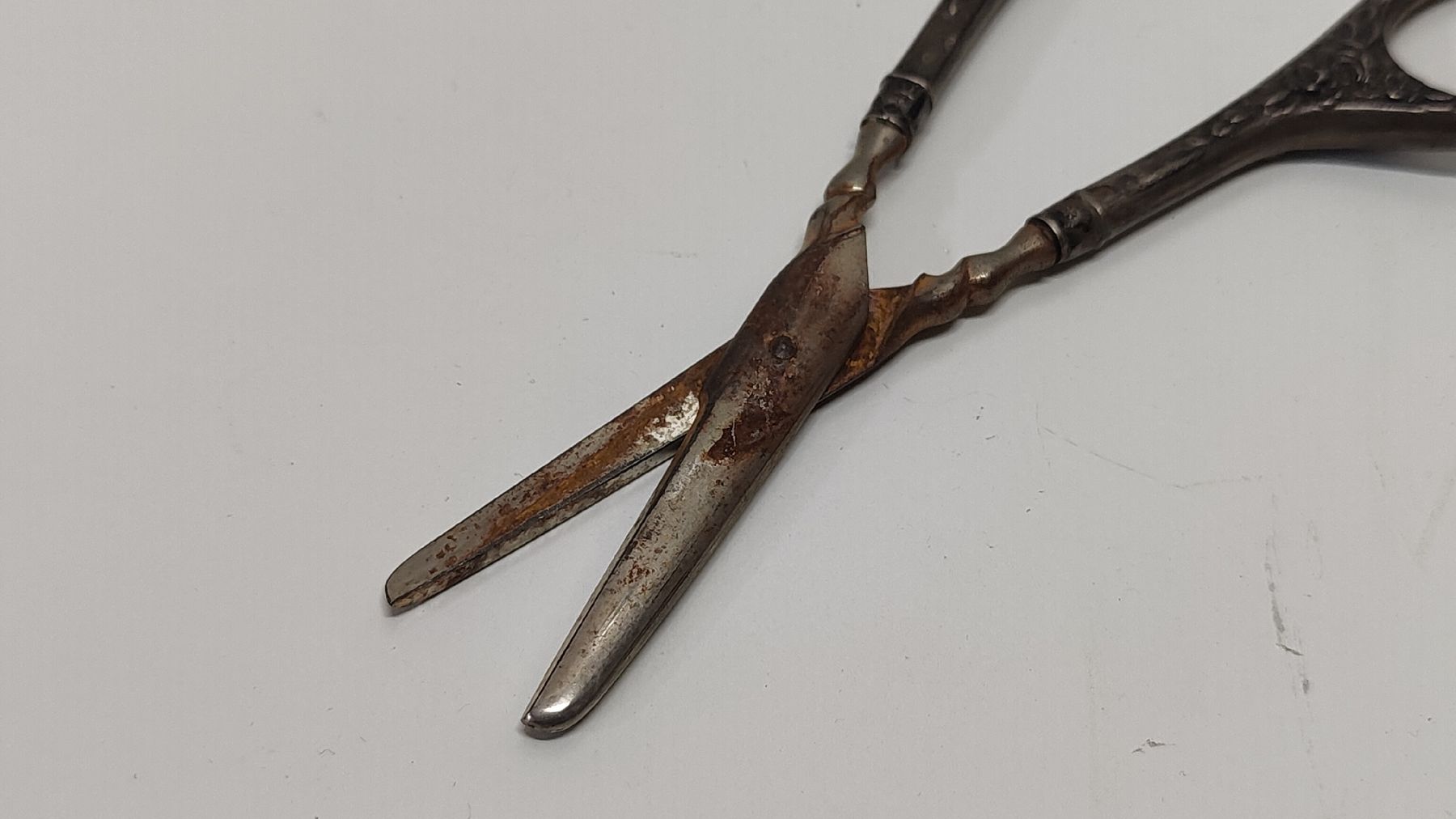 Tous les outils: Antike Schere 800er Silber (L34) – D'occasion à Neuenhof par SchnaeppliAllerlei 2