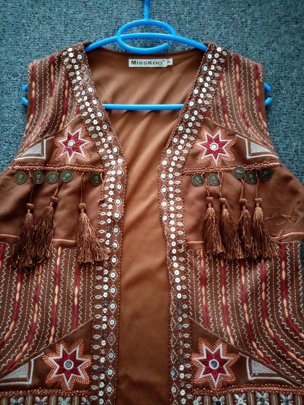 Robes: Schone Weste Gr. S – D'occasion à Schöfflisdorf par nun_zr8r