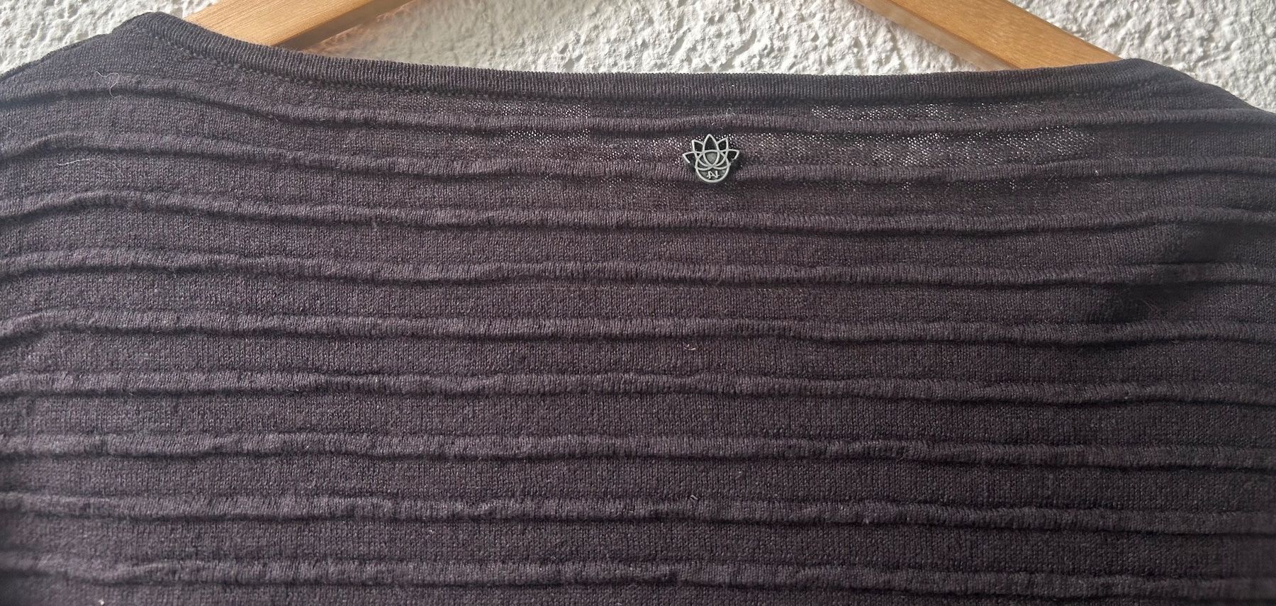 Nile Kleider: NILE Kleid – Gebraucht aus STUDEN BE von SMIROS 5