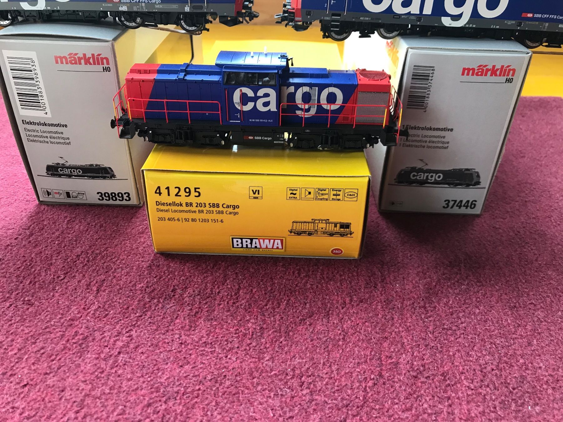 Trains électriques: Lot mit 3 Stk. Cargo Lokomotiven – Neuf avec emballage d'origine à Erschwil par Freitag1 1