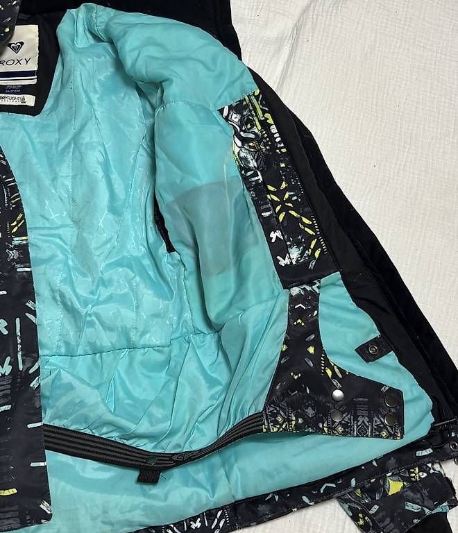 Jacken & Mäntel: Veste de ski, ensemble thermique weze, cagoule  – Gebraucht aus Morges von emm_2zkt 2