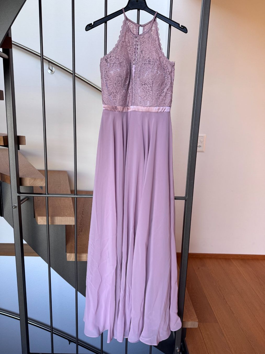 Vestiti & Gonne: Abendkleid – Usato da Ettiswil venduto da Ursi33 1