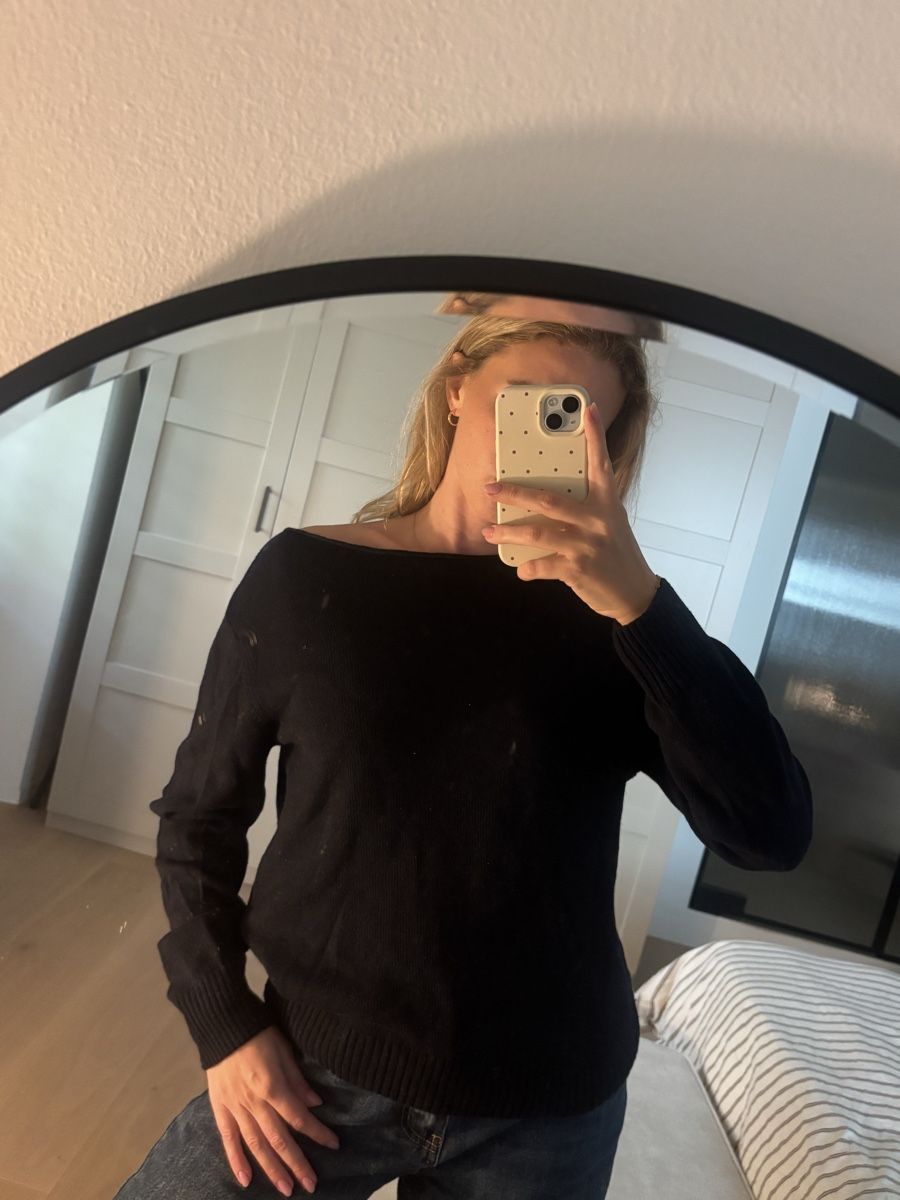 Pullover & Sweatshirts: Subdued sweater blue – Gebraucht aus Zürich von Summy97
