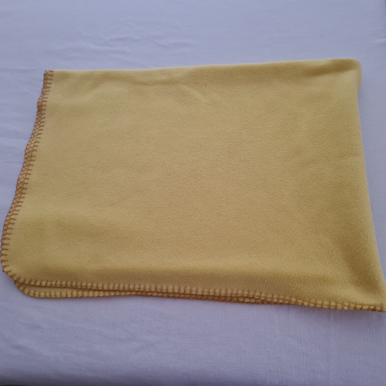 Coperte: Kinder Kuscheldecke Gelb B.124 L.174 cm – Usato da Steinen venduto da turbogeiss99 1