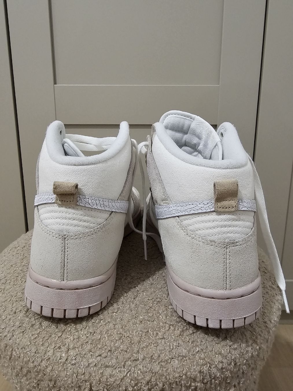 Nike Scarpe da uomo: Nike Dunk Retro High EU39 PRM – Nuovo (secondo la descrizione) da Pully venduto da RandomZero 3
