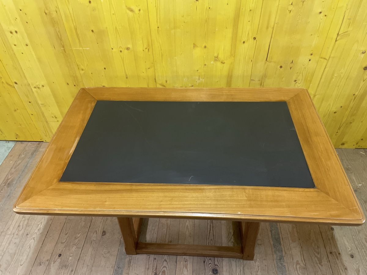 Tables: Tisch Nussbaum 2 – D'occasion à Almens par bsundrix 2