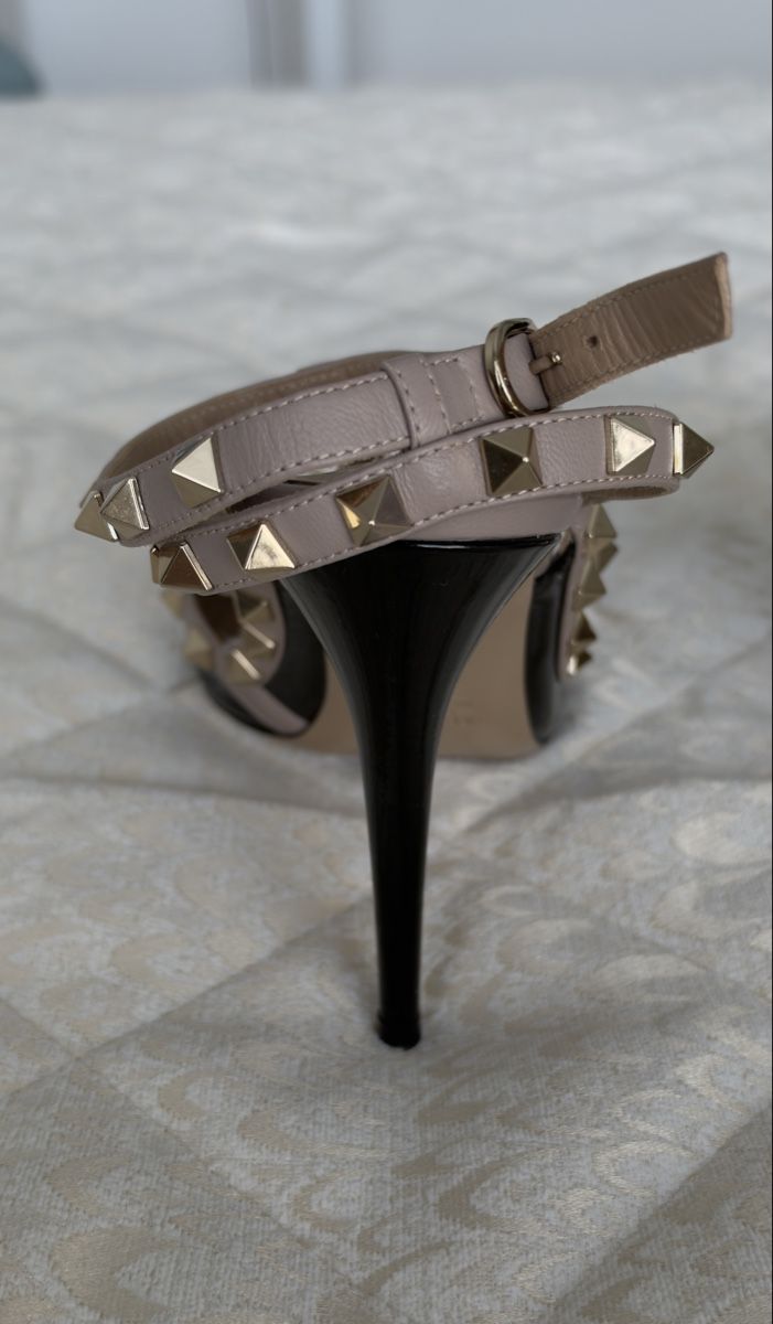 Valentino Scarpe da donna: Valentino Black Rockstud Pump 10cm heel – Usato da Immensee venduto da Alb_5t65 2