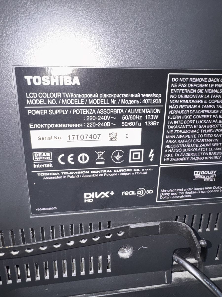 Televisori: Fernsehen Toshiba – Usato da Ottenbach venduto da ul9_vq6l 1
