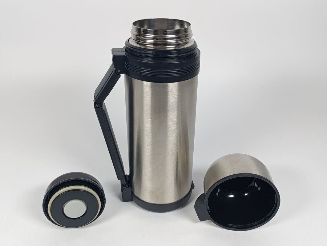 Borracce & Thermos: JUDGE Grande bouteille isotherme – Usato da Thielle venduto da Plusvalue_Neuchatel 2