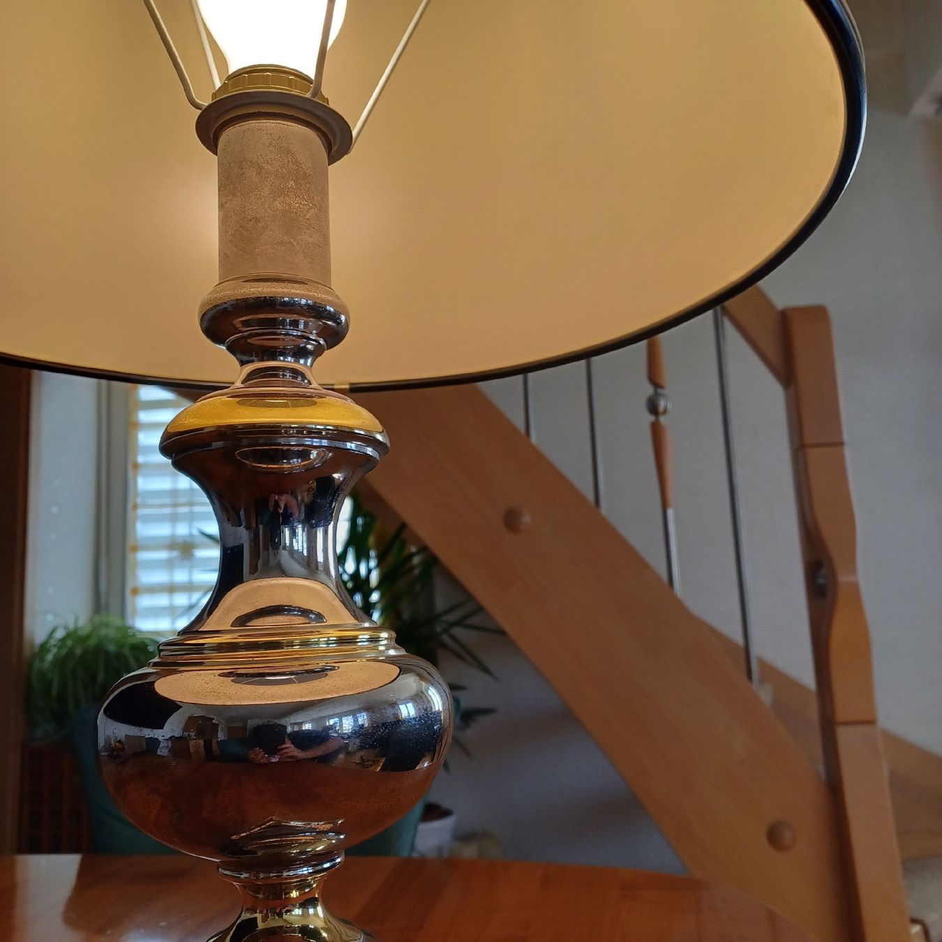 Lampade: Tischlampe mit Metallfuss – Usato da Waldkirch venduto da Fantasia-101 2