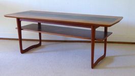 schöner orig. vintage HVIDT MOLGAARD FRANCE SON Teak Tisch