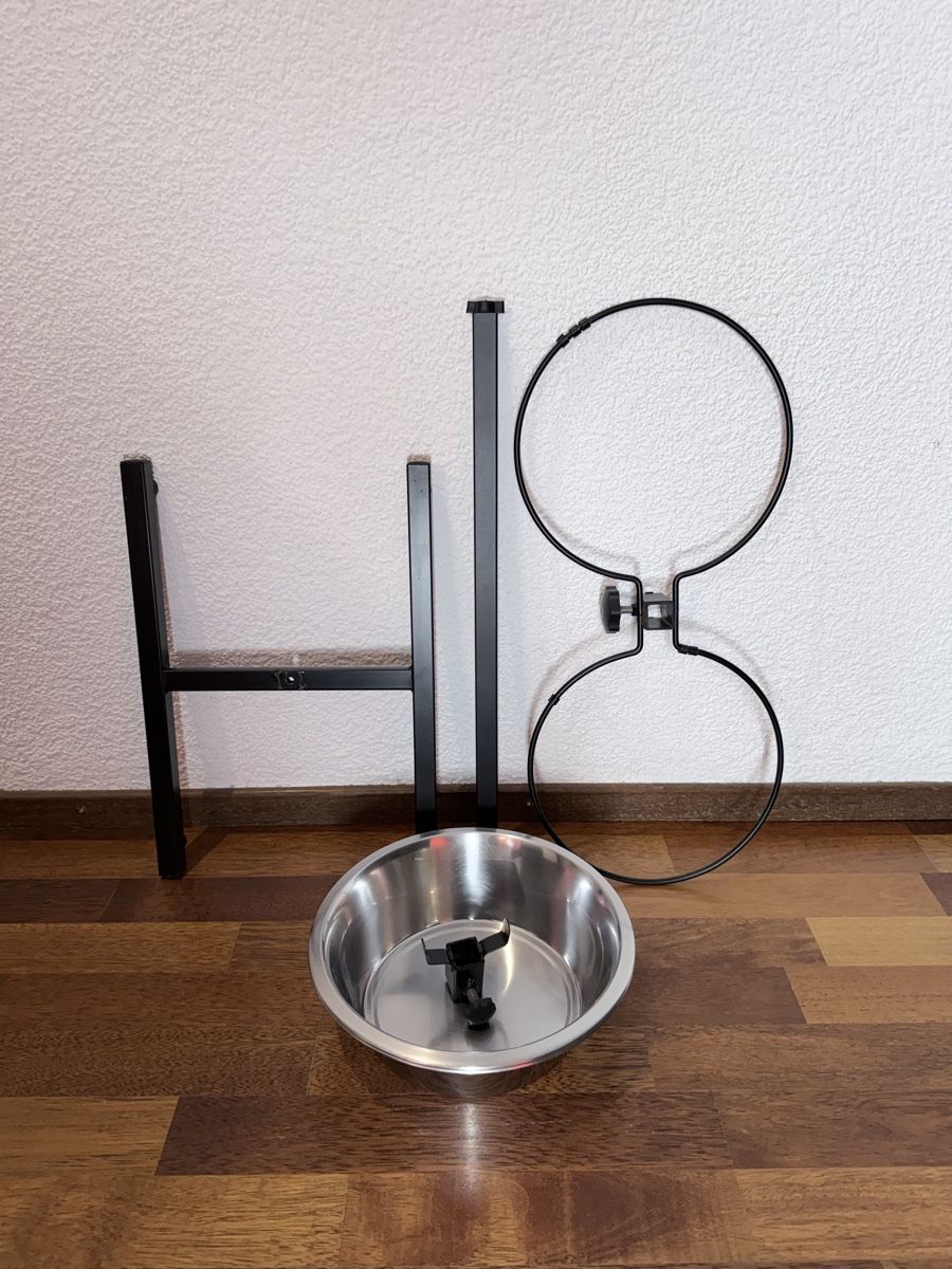 Schalen: Support avec double gamelles réglable acier inoxydable – Gebraucht aus Givisiez von krl_8f2w 3
