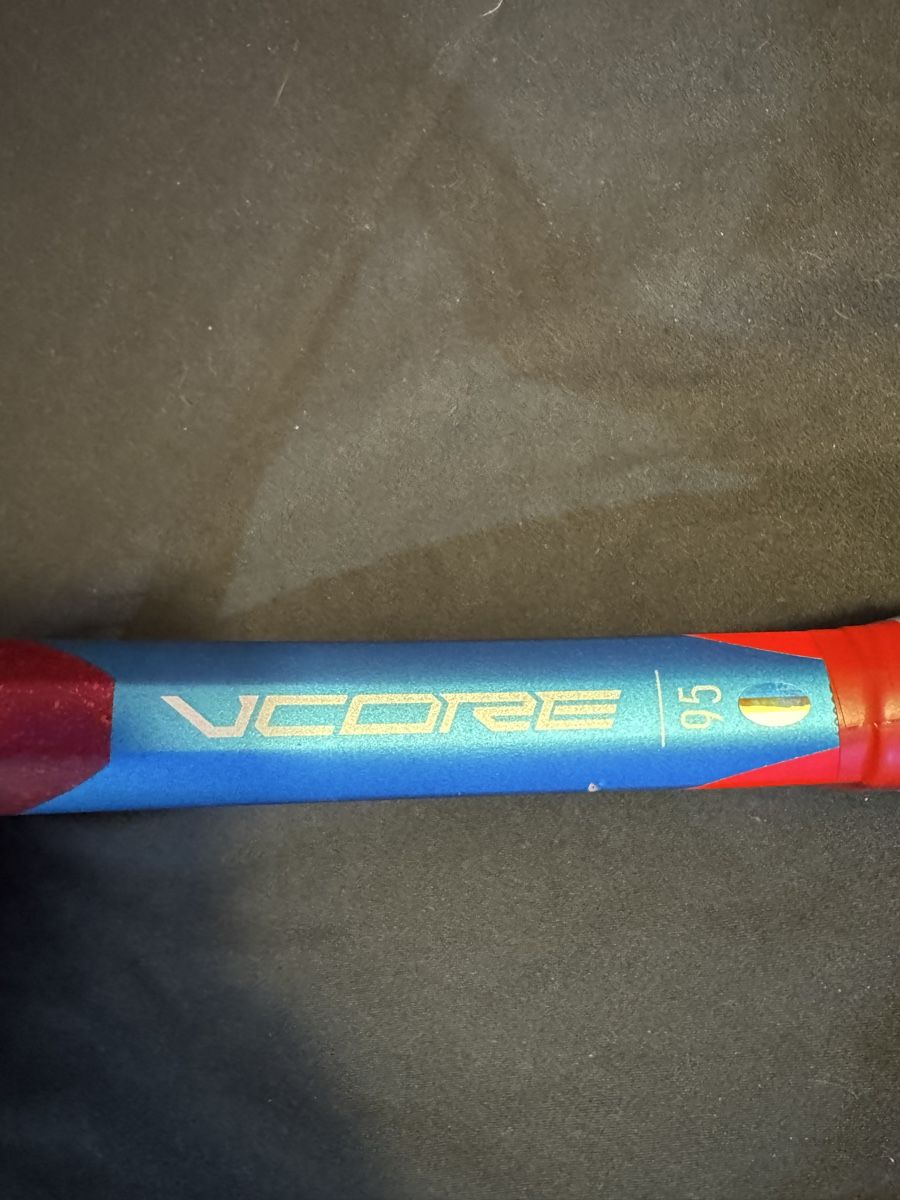 Yonex Racchette: Yonex VCORE95, 310g, Griffgrösse 4 – Usato da Wettingen venduto da Chuljaa 1