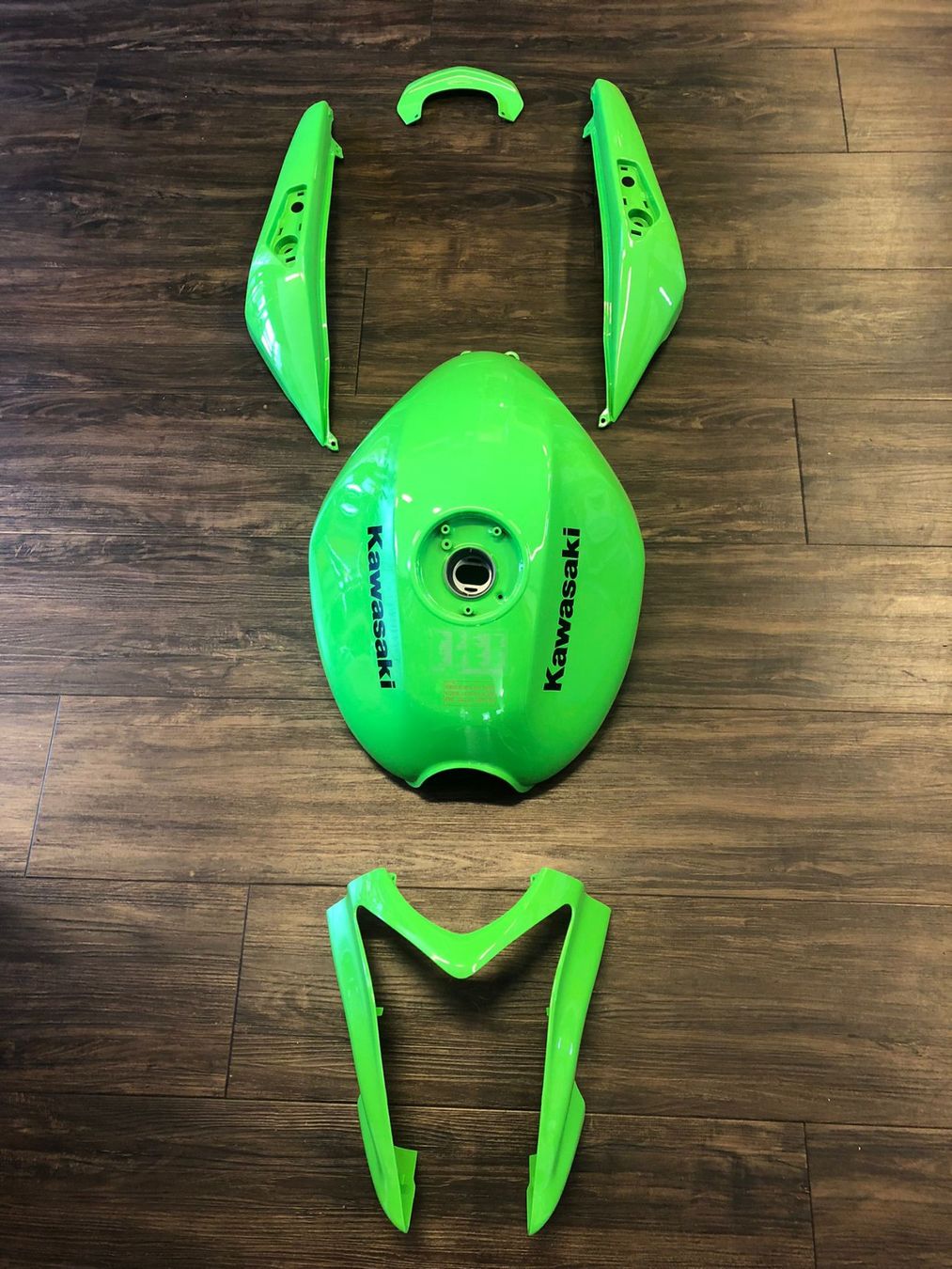 Kawasaki Accessori per altri veicoli: Tank und Farbteile ER-6n ABS – Nuovo (secondo la descrizione) da Lichtensteig venduto da Axo