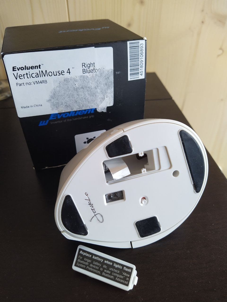 Mouse: Evoluent Vertical Mouse 4 right kabellos (Bluetooth). – Usato da Männedorf venduto da ole_x5yz 5
