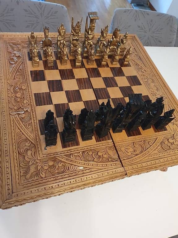 Jeux: Schach- und Backgammon- – D'occasion à Schliern b.Köniz par Nalsa 1