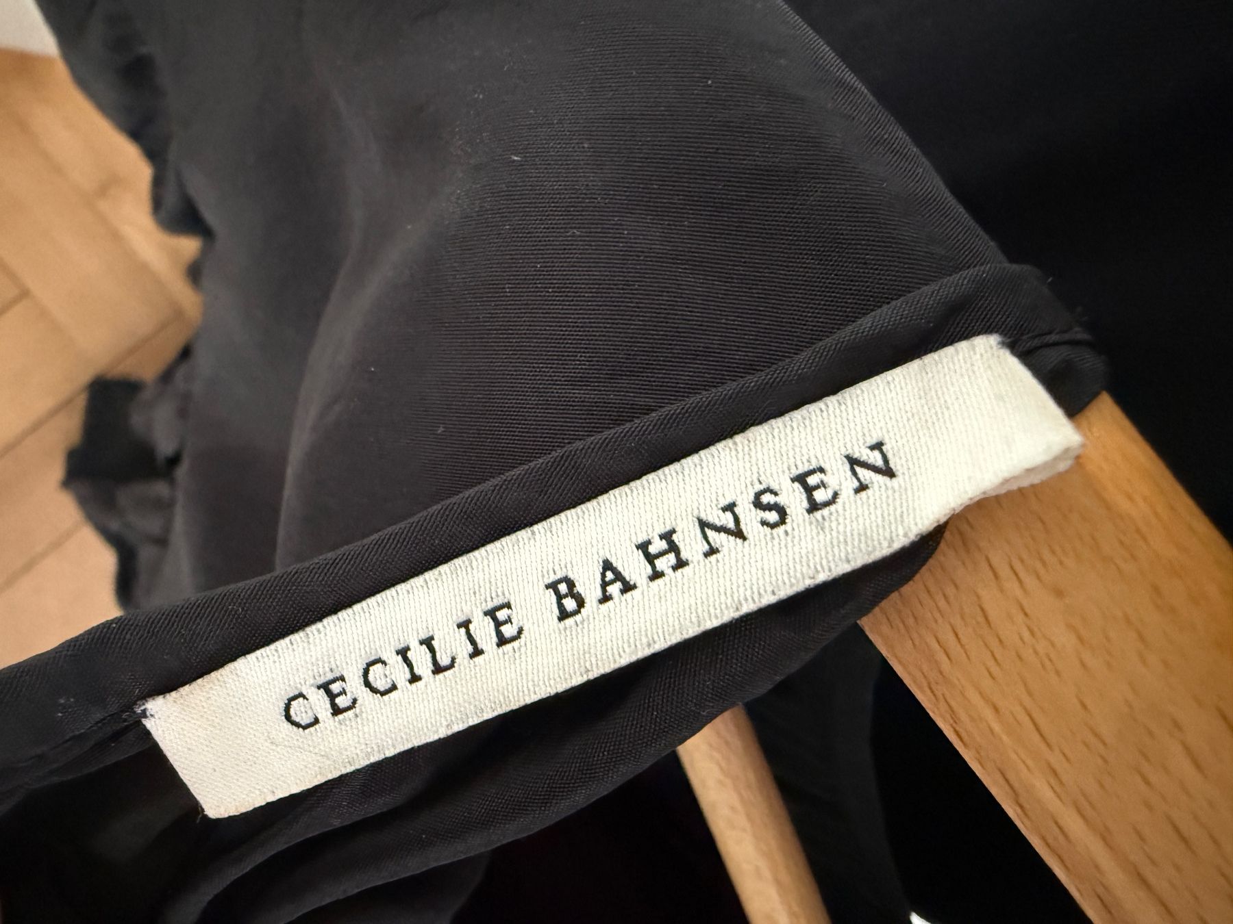 Vestiti: Cecilie Bahnsen Kleid Schwarz – Usato da Zürich venduto da lb6_x22g 2