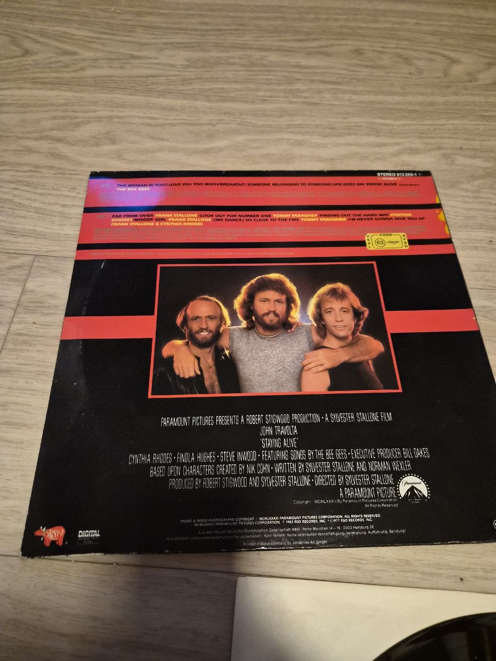 Dischi in vinile: Staying Alive - Bande Originale - Vinyle, – Usato da La Joux FR venduto da car_ck96 2