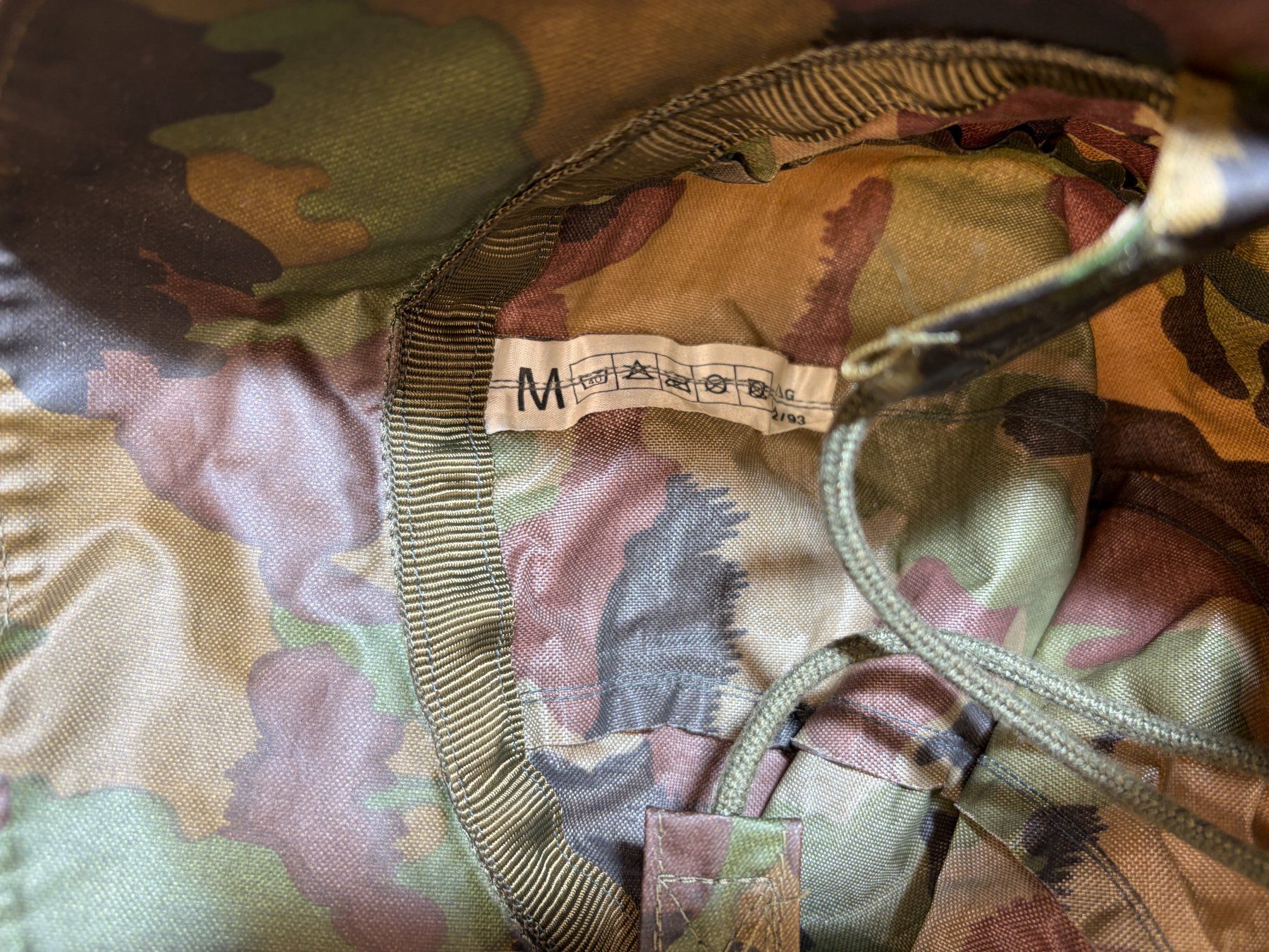 Schweizer Armee Copricapi, berretti & cappellini: Regenhut, Fischerhut Schweizer Armee, Grösse M – Usato da Belp venduto da Tomsek 1