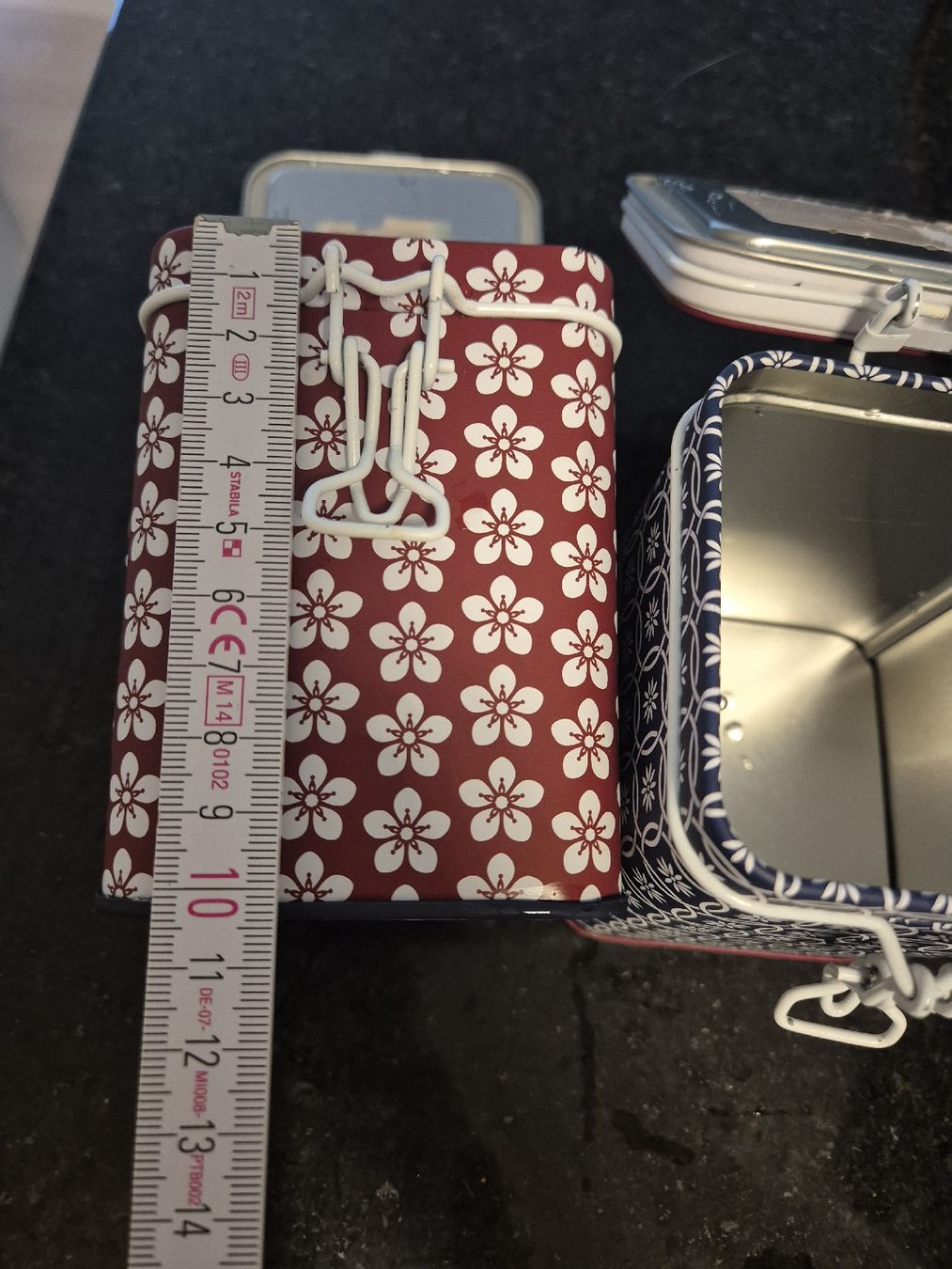 Tutte le decorazioni: 2 Metalldosen mit Blumenmuster, neuwertig – Nuovo (secondo la descrizione) da Zürich venduto da mit_jz2x 2