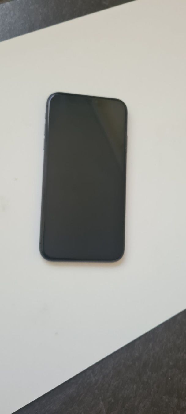 Apple Portables: iPhone 11 / 128GB /schwarz – D'occasion à Schliern b. Köniz par simu077 1