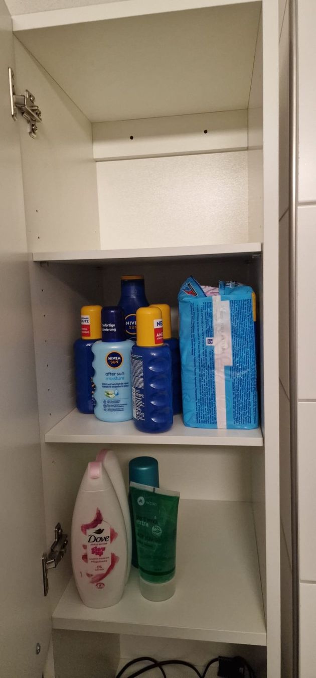 Armadi: Badezimmerschrank schmal – Usato da Niederuzwil venduto da Baer1997 2