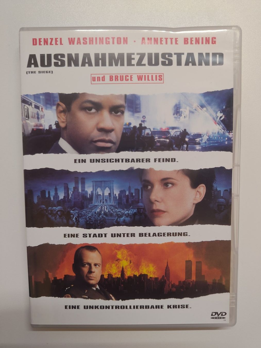 Tutti i DVDs: Ausnahmezustand – Usato da Liestal venduto da Kratzilla