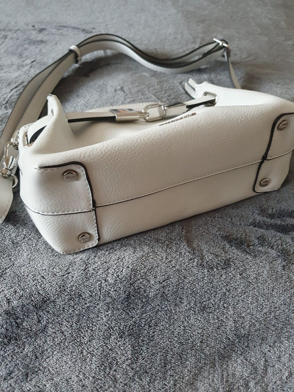 Tamaris Borse da donna: Tamaris Handtasche – Nuovo e nell'imballaggio originale da Münsingen venduto da SchweizBE 3