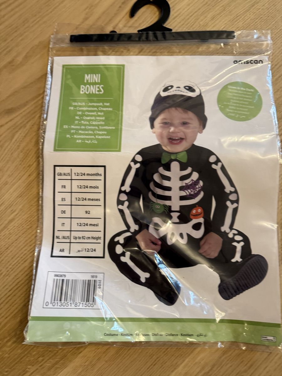 Kostüme: Skeleton Costume Mini Bones with Hat Size 12-24m – Gebraucht aus Adliswil von cla_9qpg