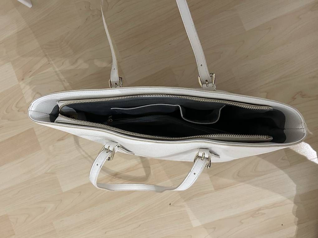 Borse da donna: Handtasche  – Usato da Andwil SG venduto da yar_s27p 2