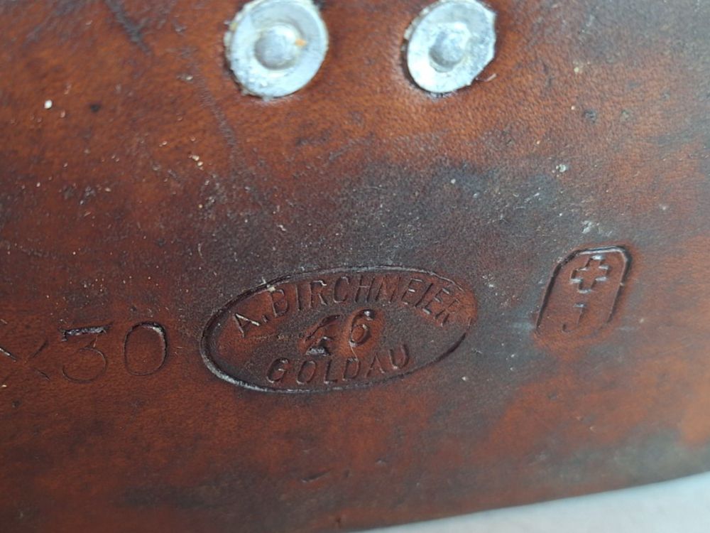 Schweizer Armee Borse: LEDERTASCHE SCHWEIZ.MILITÄR 1946 – Usato da Huttwil venduto da Kunterbuntli 5